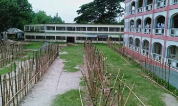কুমিল্লায় এবারও বিদ্যালয় মাঠে পশুর হাট, ক্ষোভে ফুঁসছে শিক্ষার্থী-অভিভাবকরা