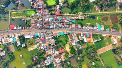 মনোহরগঞ্জে অবৈধ দখলে আলোকদিয়ার সরকারি খাল: নাথেরপেটুয়া বাজারে তীব্র জলাবদ্ধতা, পুনঃখননের দাবি
